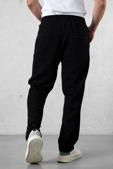 BLACK RUFFLES PANTS