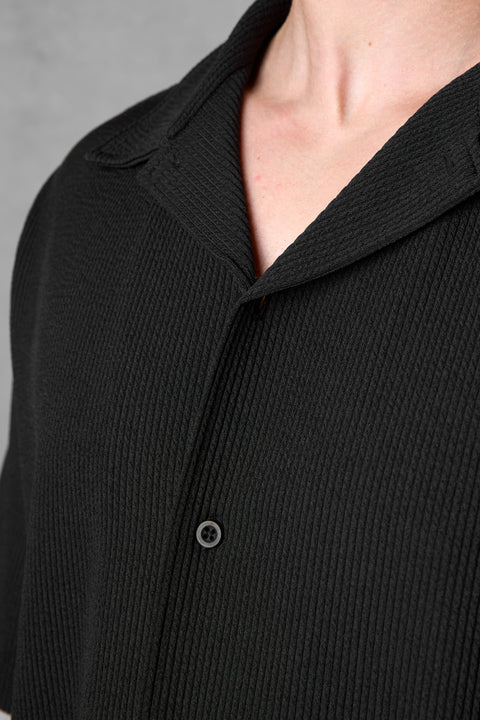 BLACK RUFFLES SHIRT